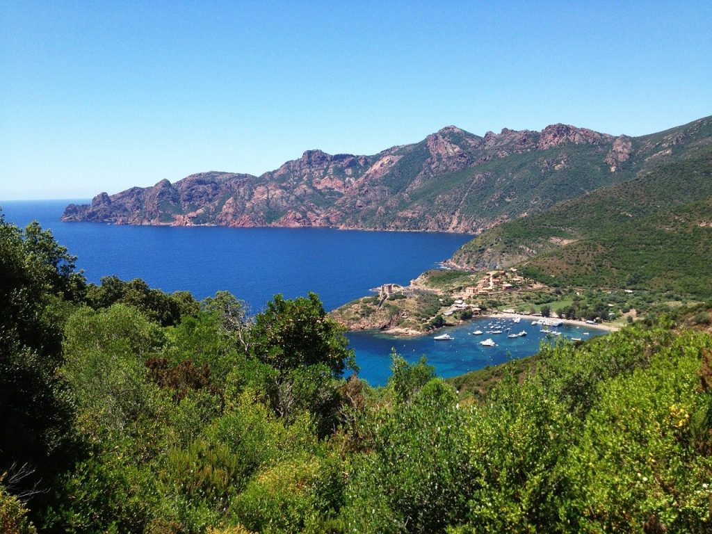 Aller en Corse en voilier, une expérience unique à ne pas rater !